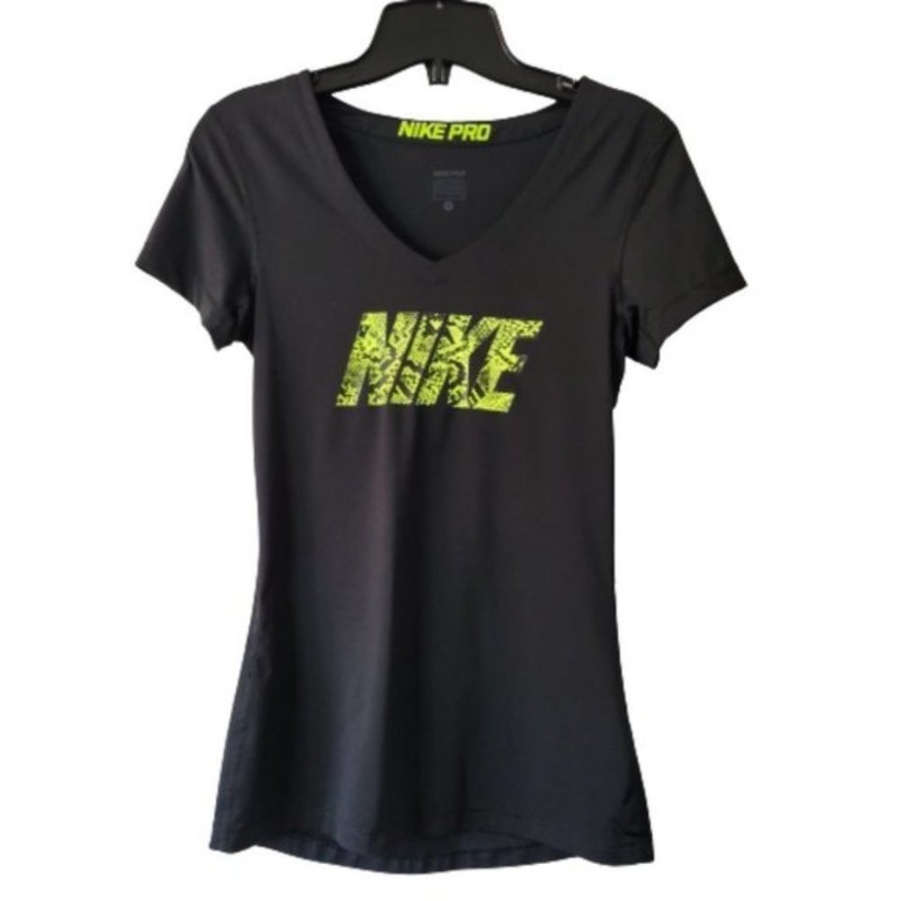 Nike Pro Dri Fit Short Sleeved T-Shirt Black with Snake Print Logo